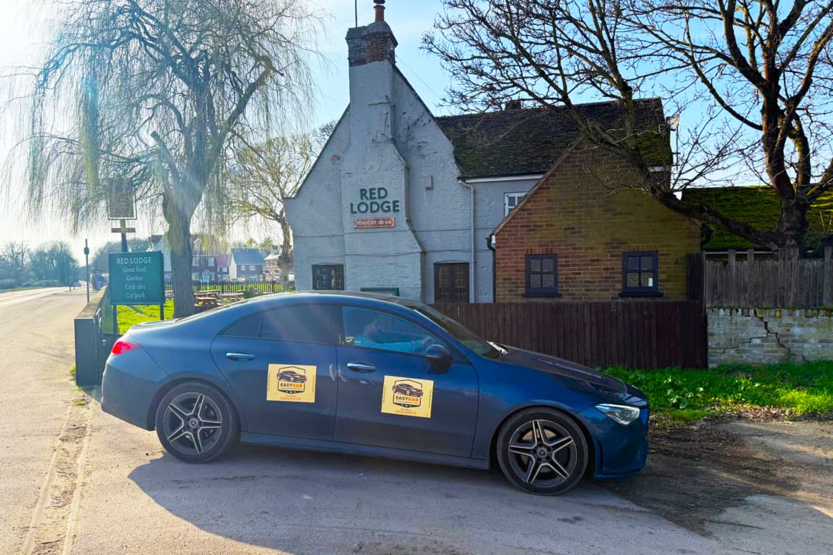 Local Cab for Kings Warren, RAF Bases & Airport Transfers